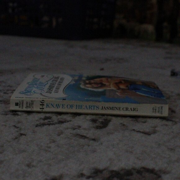 Vintage Second Chance at Love "Knave of Hearts" Paperback Book - Picture 3 of 8